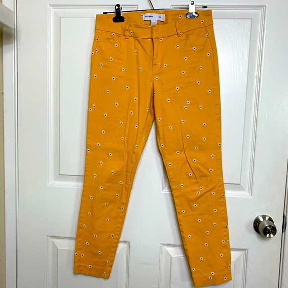 Yellow, flower detail pants - Picture 2 of 9